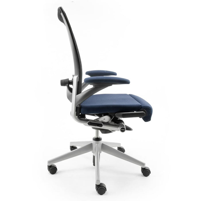 AeroFlex Sync – Premium Ergonomische Bureaustoel met Mesh Rug & 4D Comfort (Refurbished)
