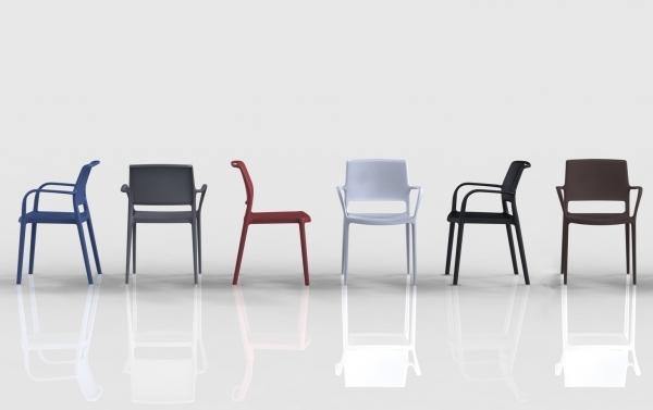 Pedrali stoel ARA 315 freeshipping - Tom Kantoor & Projectinrichting